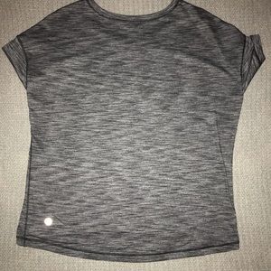 Lululemon crop top